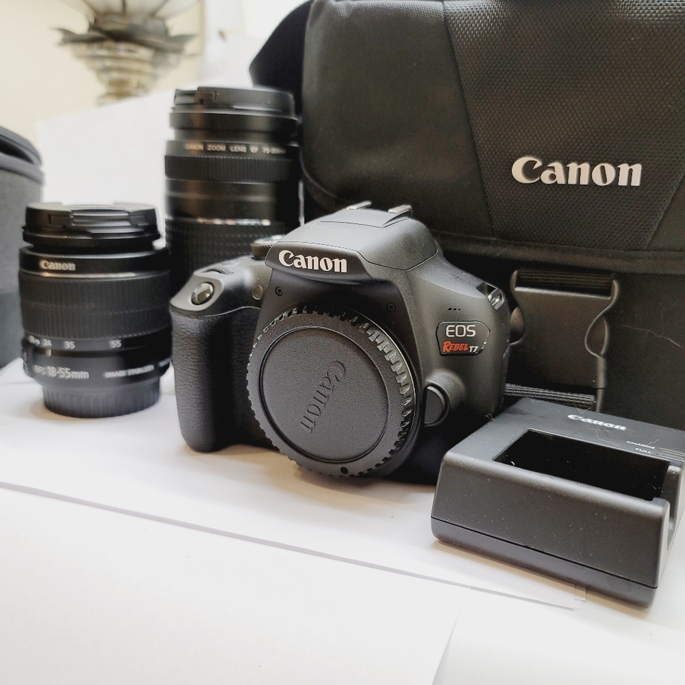 Canon Rebel DSLR Kit with 2 lenses, bag, battery. Used once. Like New!